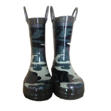 Botas de chuva de borracha para crianças impressas em camuflagem baratas com alça